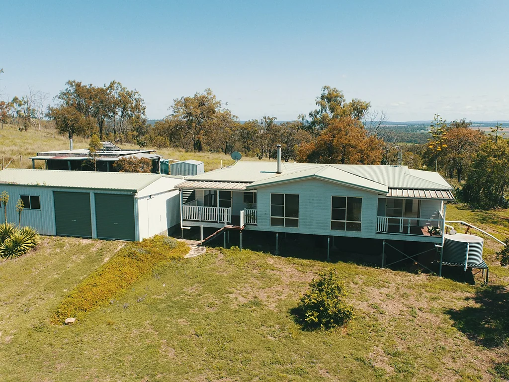 2316 Leyburn Cunningham Road, Pratten, QLD 4370