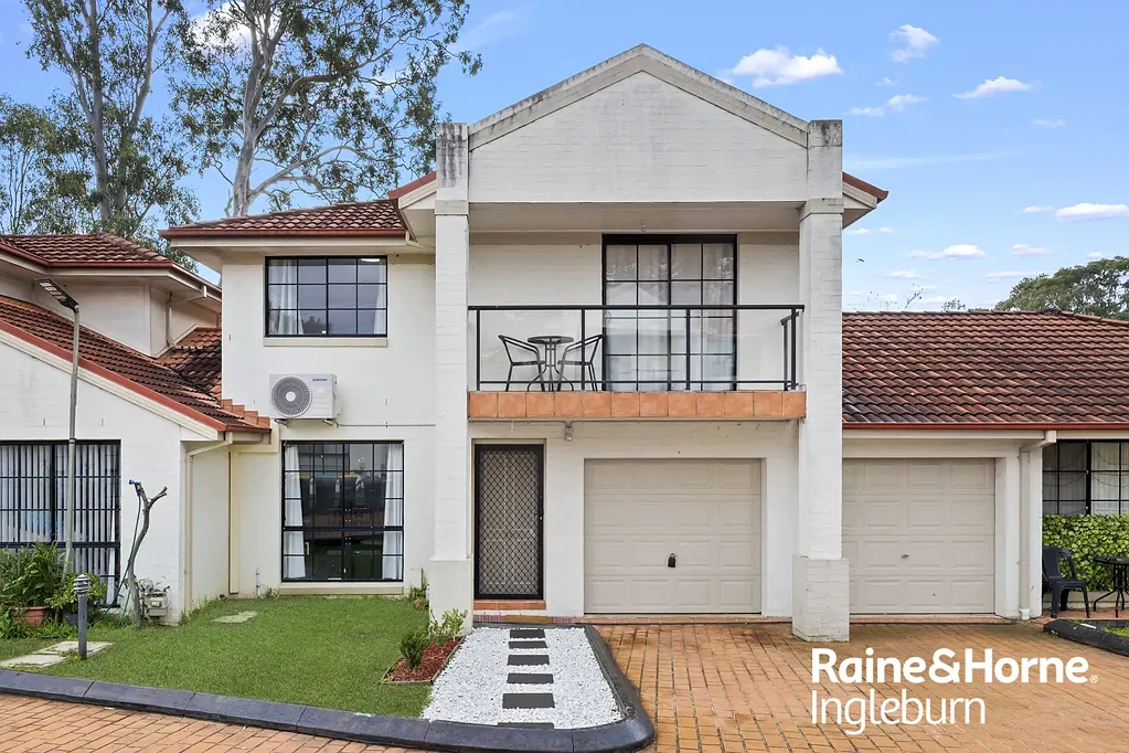 Ingleburn 3chambre Prime Location with Easy Access to Ingleburn & Macquarie Fields