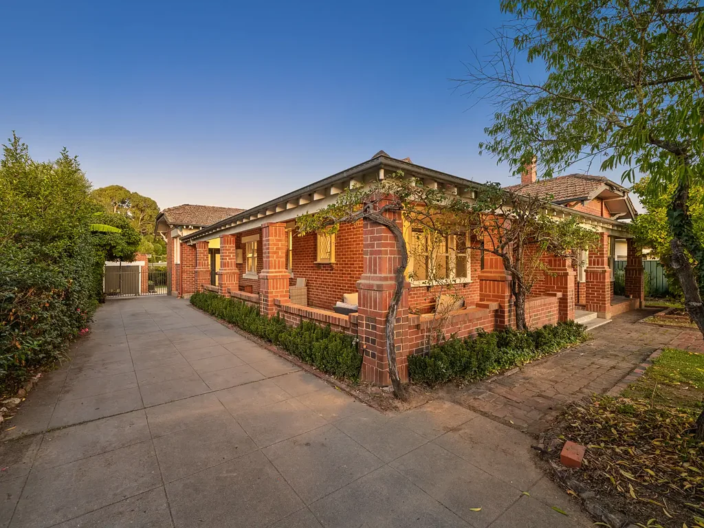 Wangaratta 3房  ‘MEERSBROOK’ TIMELESS PERIOD LIVING IN A CENTRAL POSITION