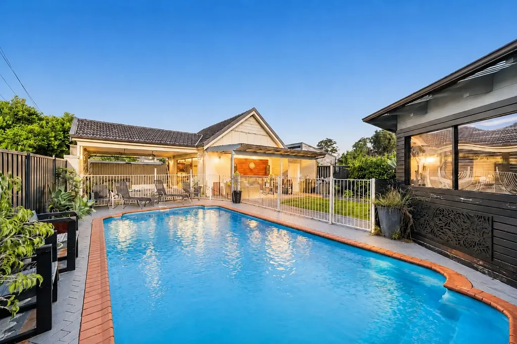 Rosebery 4 Slaapkamer Rosebery Family Home With Pool And DA-Approved Duplex Upside