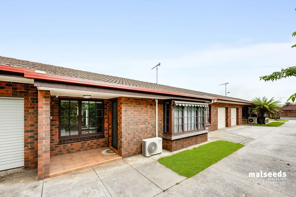 PERFECT UNIT, FULLY FURNISHED!