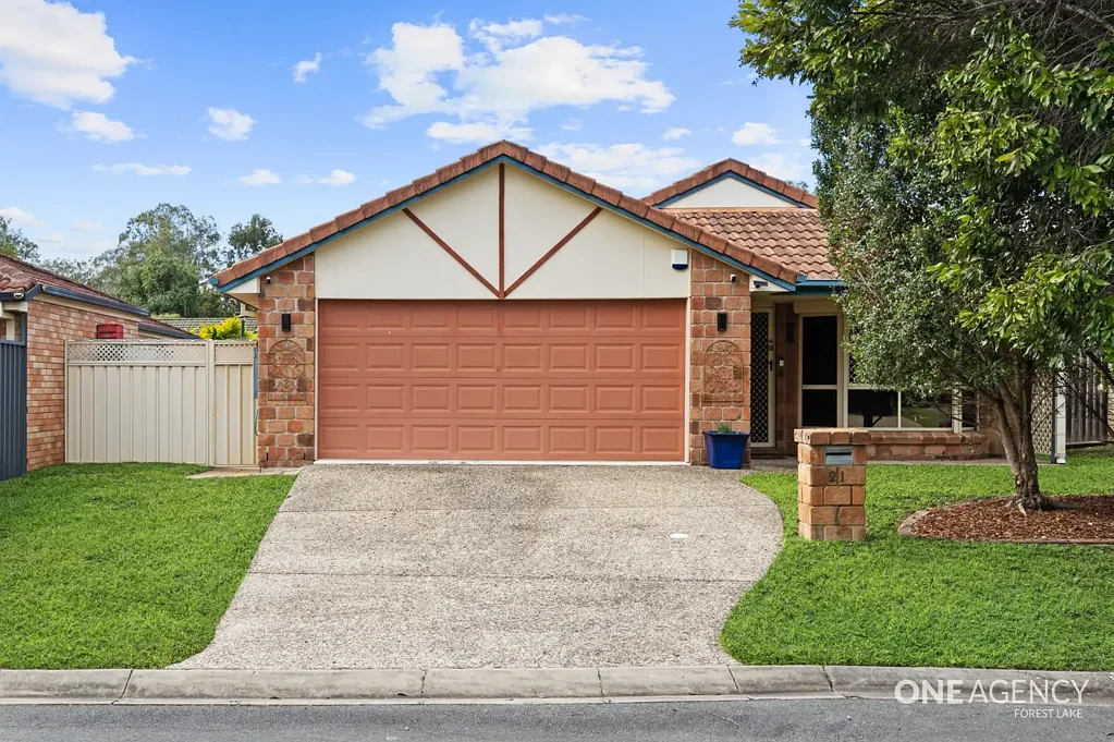 Forest Lake 3房  Move-In Ready Family Home with Poolside Entertaining