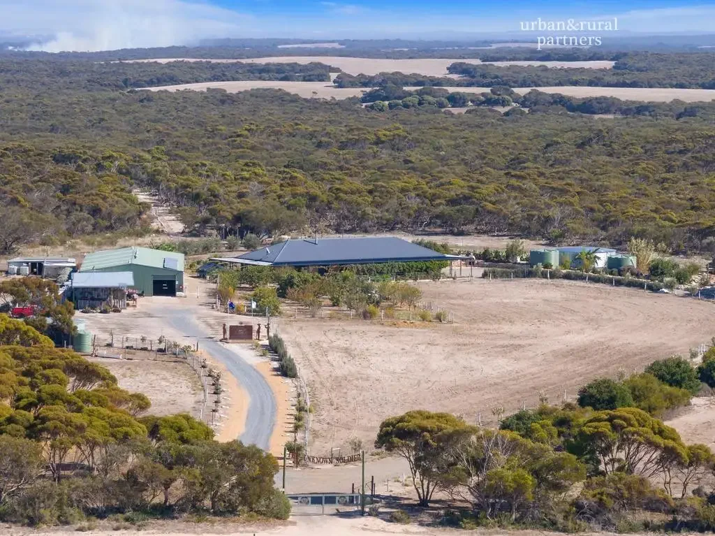 Foul Bay  43 HA * With Residence * Farm Shed * Gym * Farmland * Majestic Coastal views * Option to Purchase 200+ acres *