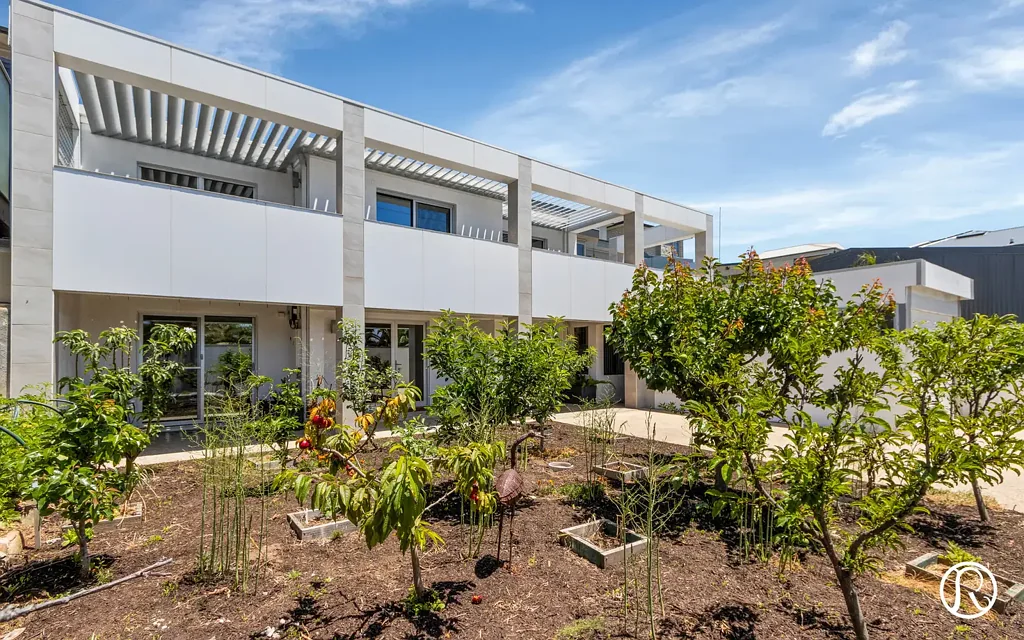 15 Military Road, Tennyson, SA 5022