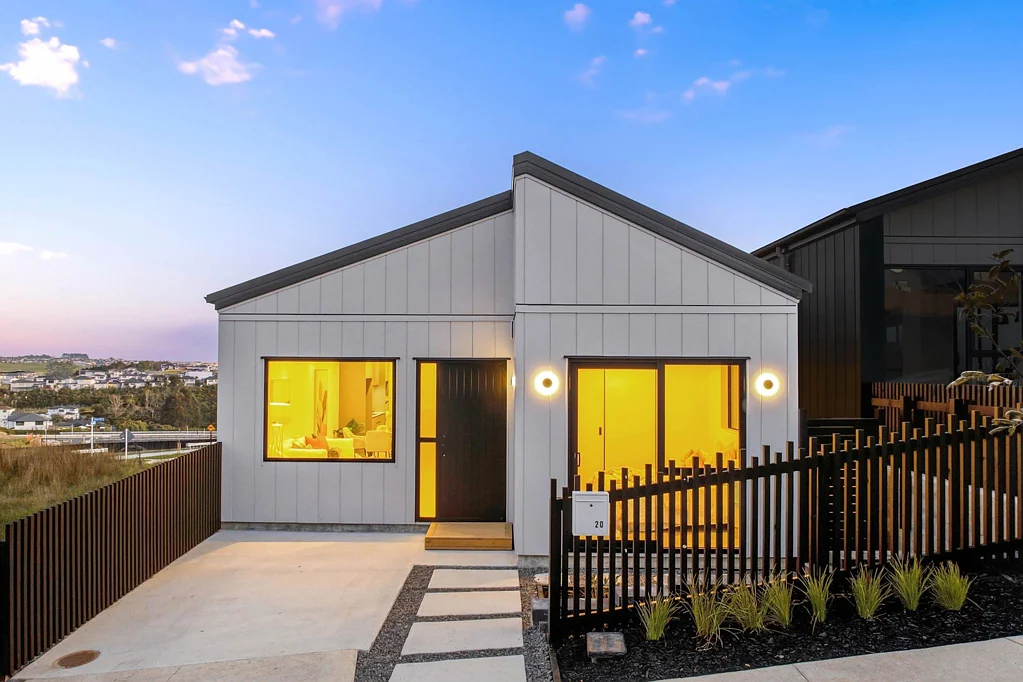 Orewa 3બેડરૂમ Elevated Style. Private Outdoor Living.