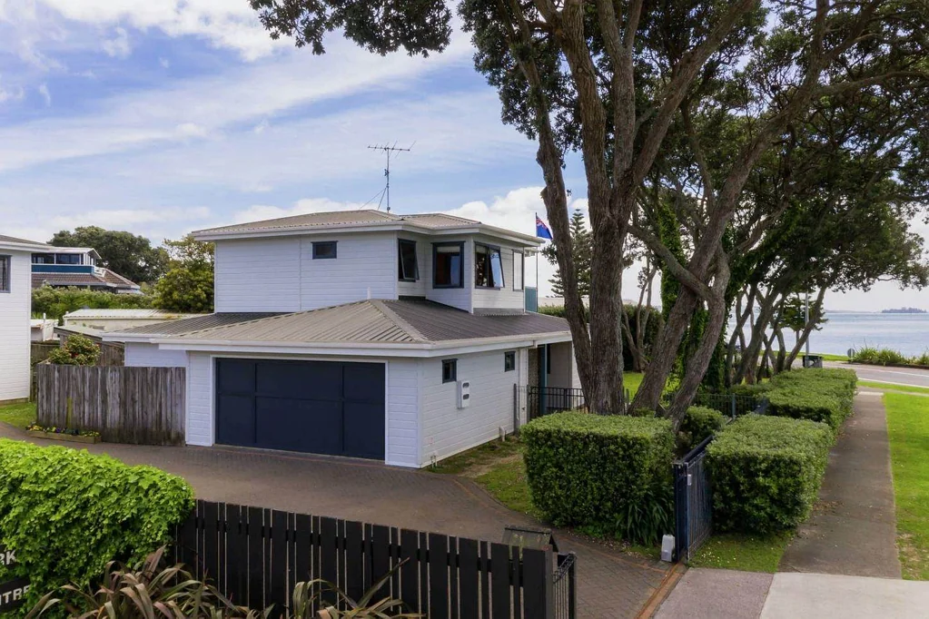3 Bedroom Home with Spectacular Views