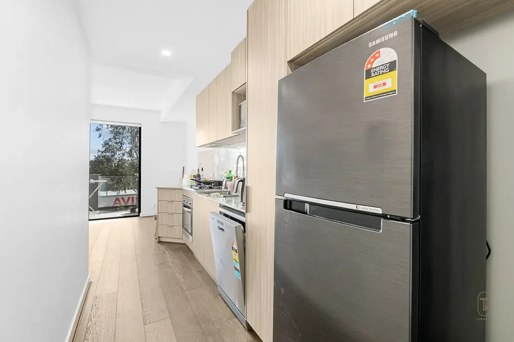 Large & Bright Apartment in Perfect Location