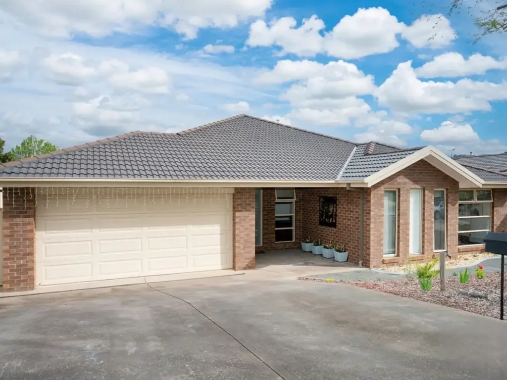 Spacious 4-Bedroom Family Home