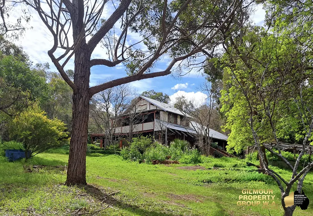 Chidlow 2બેડરૂમ Amazing Stone Home on 7.4 Acres