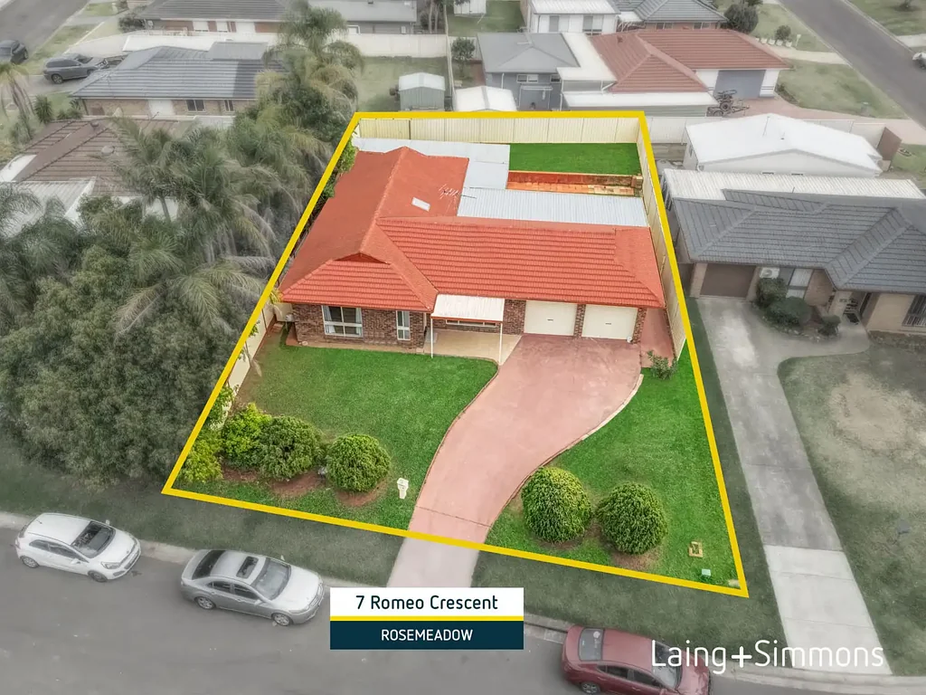 Rosemeadow 4બેડરૂમ Fully Renovated Four-Bedroom Brick Home on 590sqm