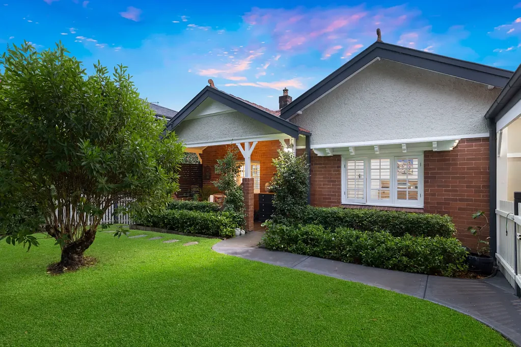 25 Hammond Avenue, Normanhurst, NSW 2076