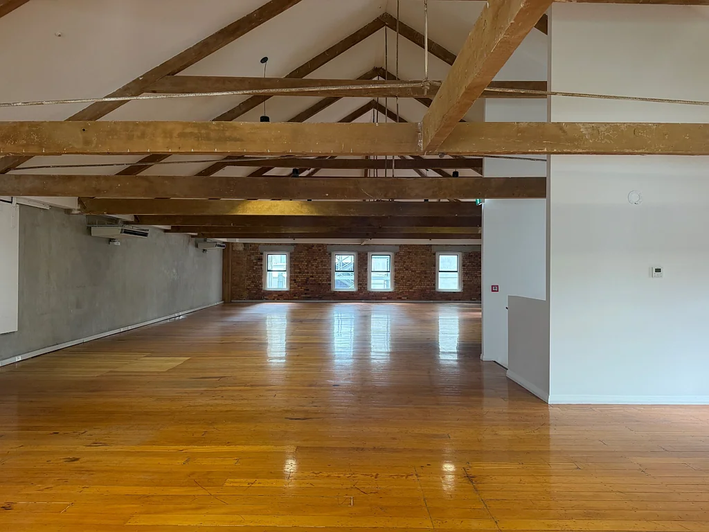 Auckland Central  Character New York style loft in Britomart