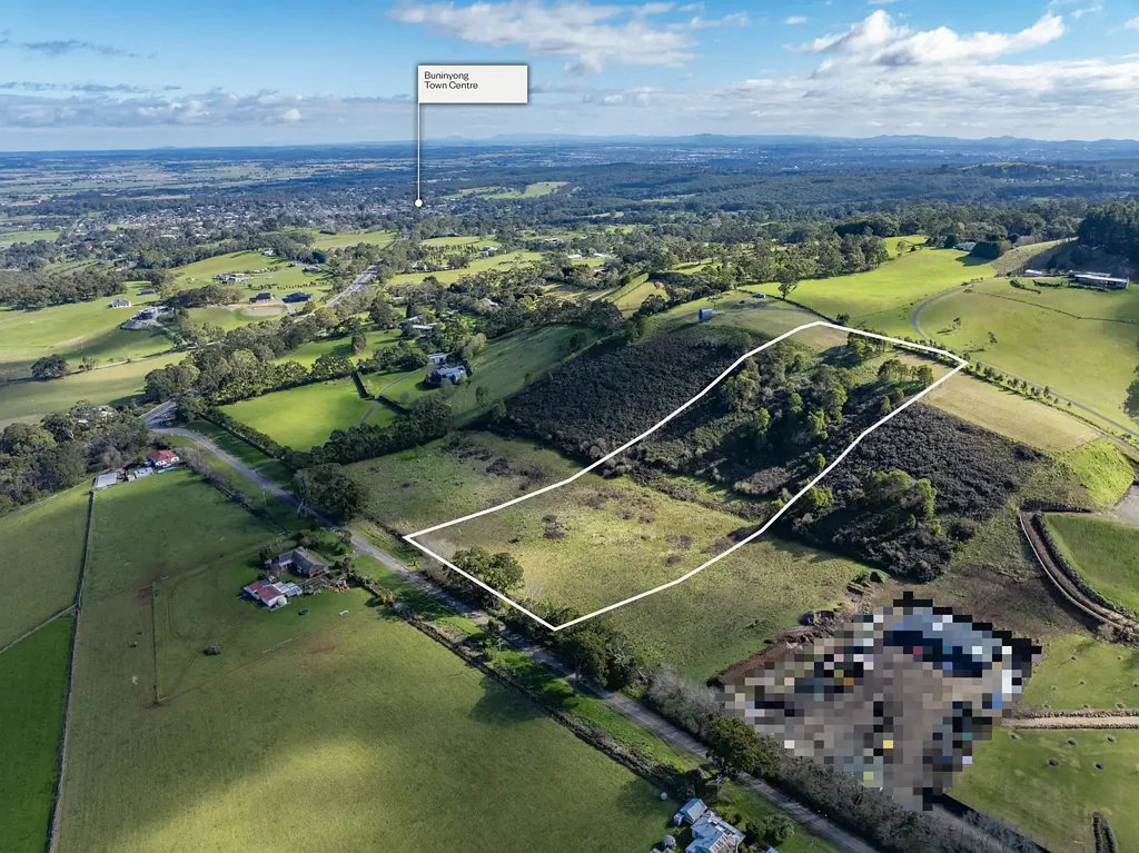 Buninyong Prime 10-Acre Land Holding with VCAT Approved Accommodation Permit