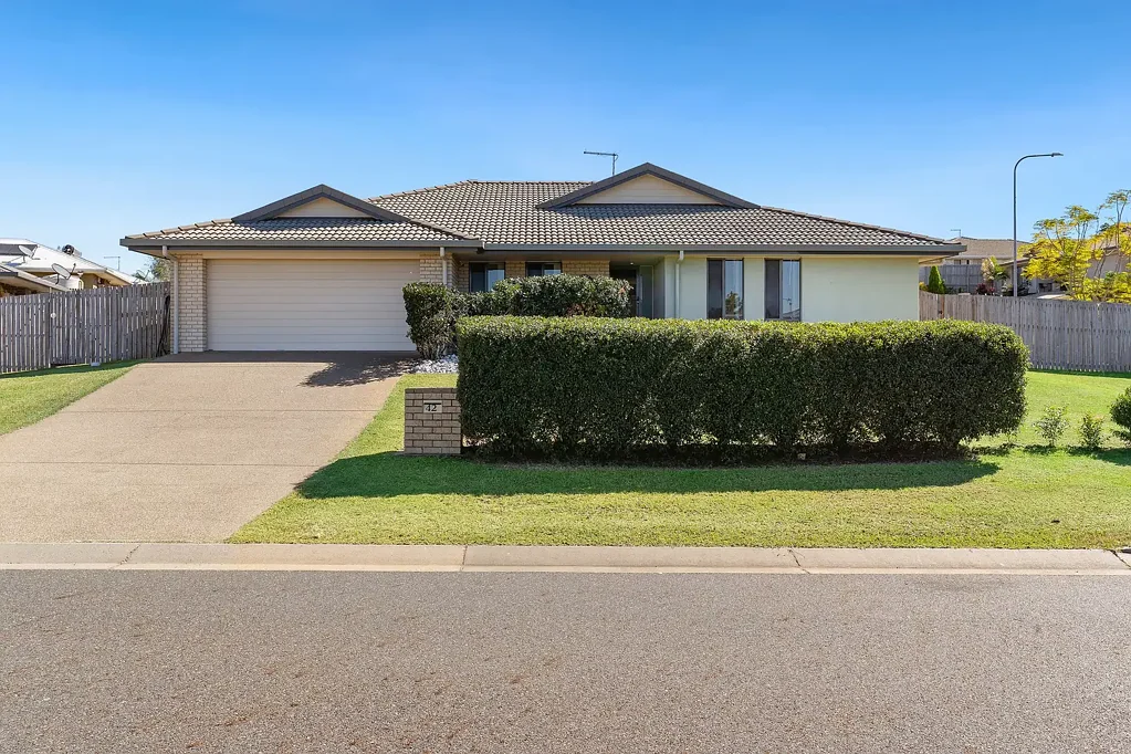 Gracemere 4房  Spacious Family Living on a Prime Corner Block