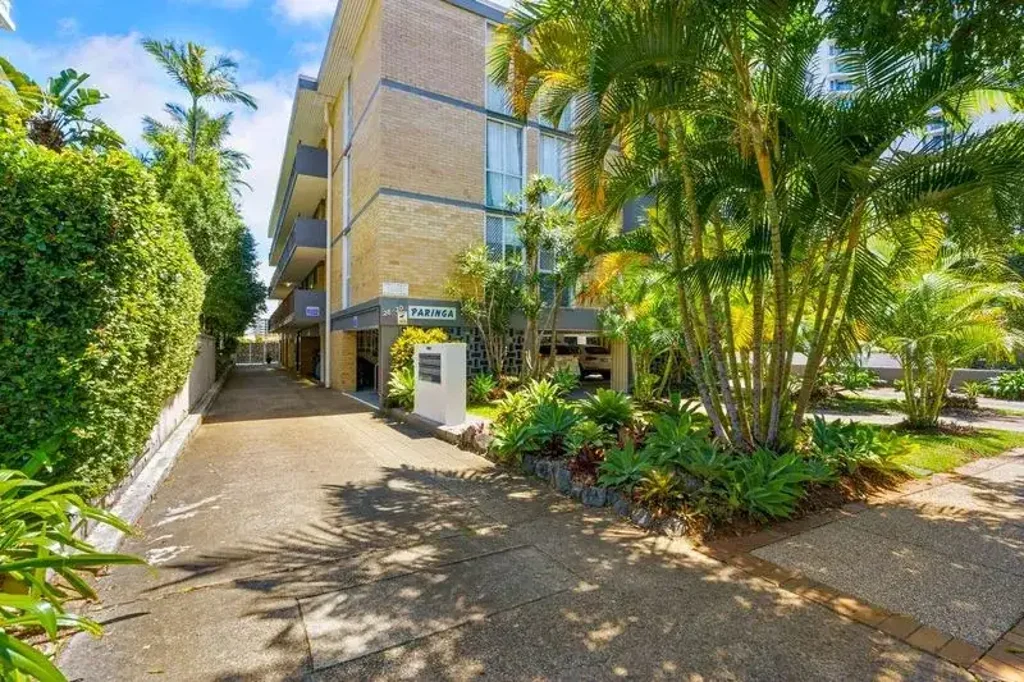 Comfortable Unit in a Convenient Location!