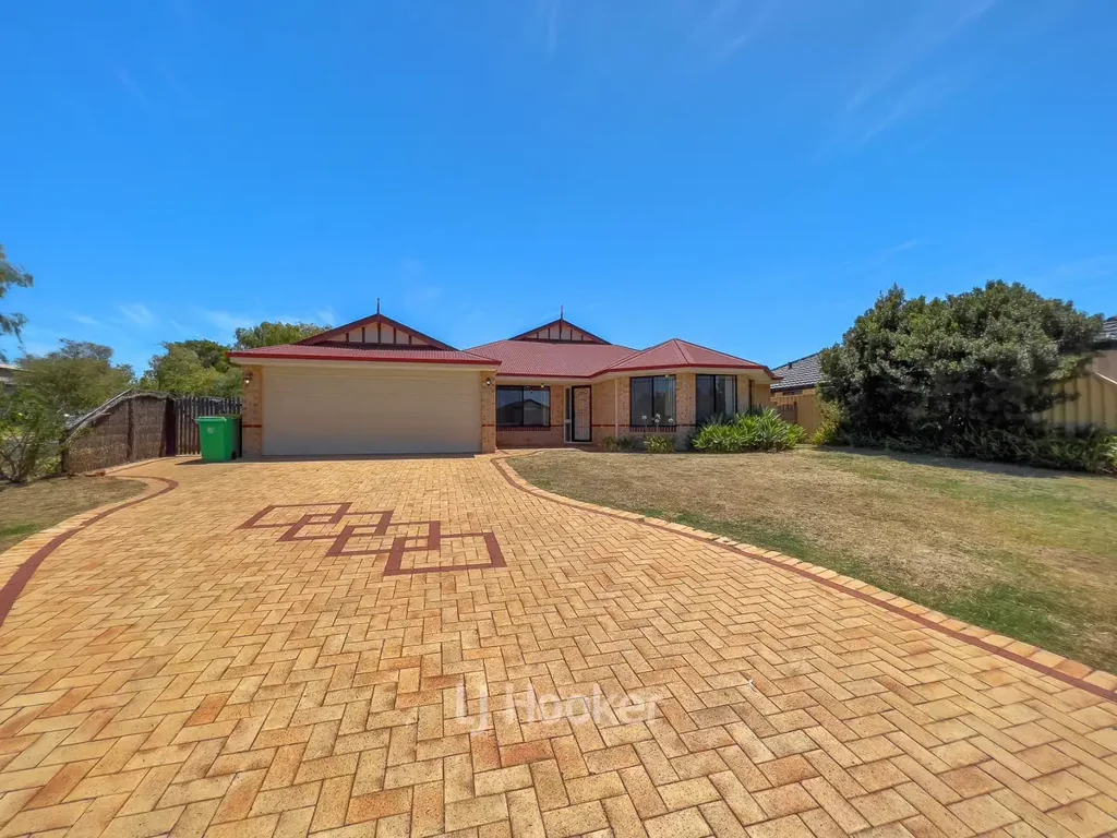 Dalyellup 4chambre Spacious Family Living with Multiple Living Zones!