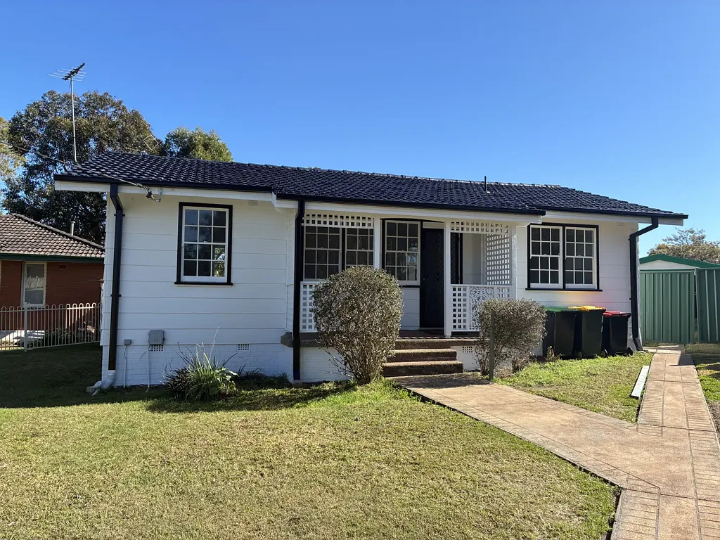 Beautifully Presented 3-Bedroom Home