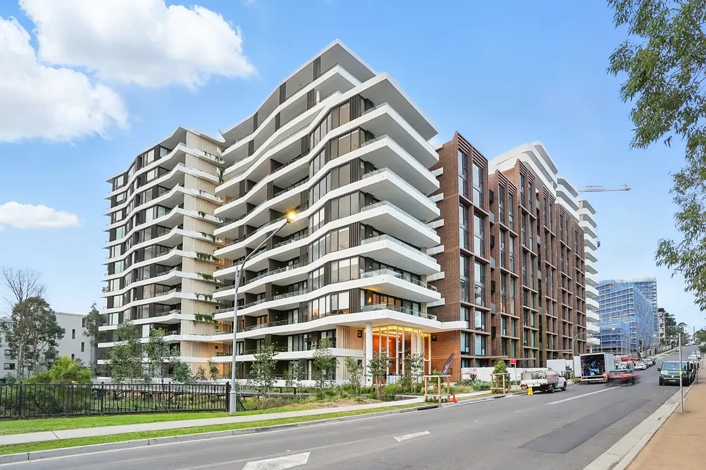 Brand New Luxury Apartment in the Heart of Norwest
