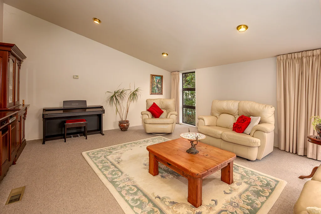 78 Charles Prevost Drive, The Gardens, Manukau City, Auckland