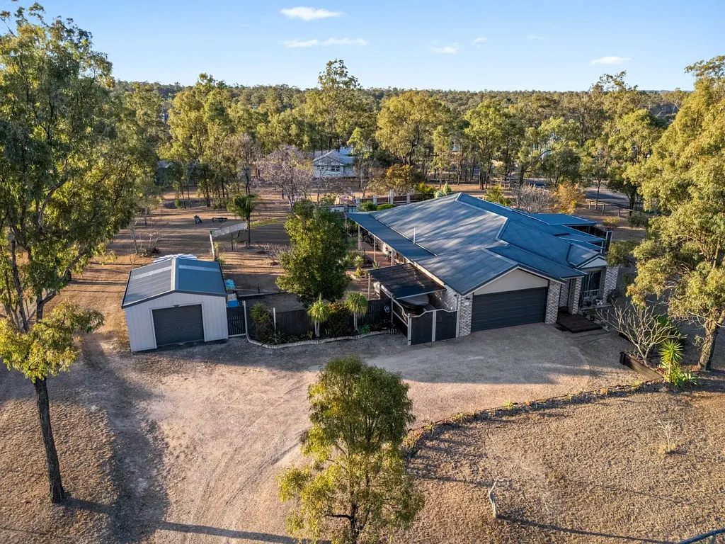 Laidley Heights 4ਬੈੱਡਰੂਮ Entertainers Delight!