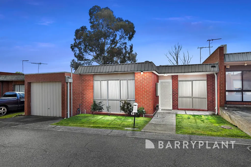 Deer Park 2Kwarto Neat, Stylish & Perfectly Positioned