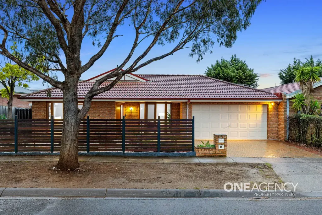 14 Boardwalk Boulevard, Point Cook, VIC 3030