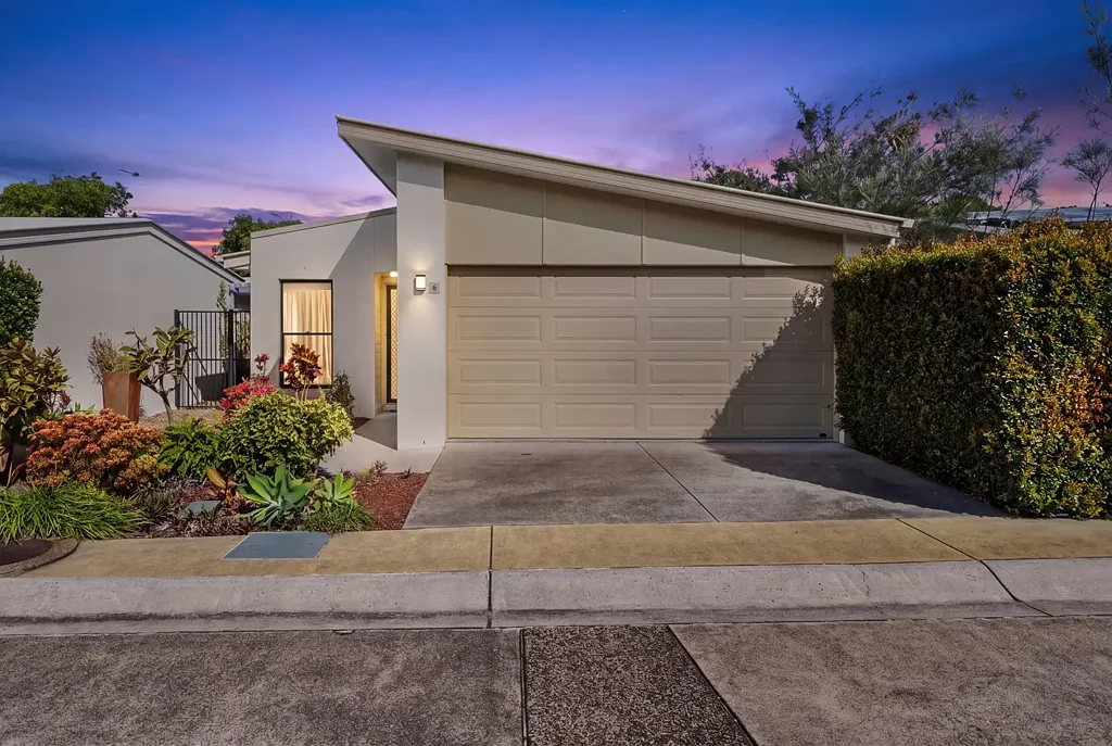 Currimundi 3Zimmer Effortless Coastal Living Awaits at Urban Sanctuary Villas