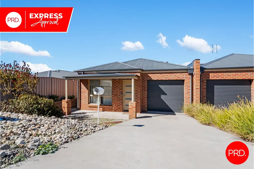 Low maintenance family home!