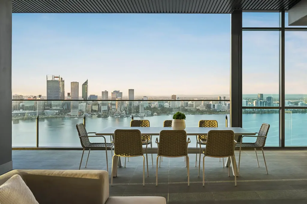 South Perth 3 Bedroom Ultimate Luxury Outlook