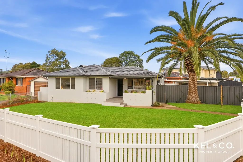 Quakers Hill 4 Slaapkamer Picture-Perfect Street Appeal Meets Immaculate Family Living