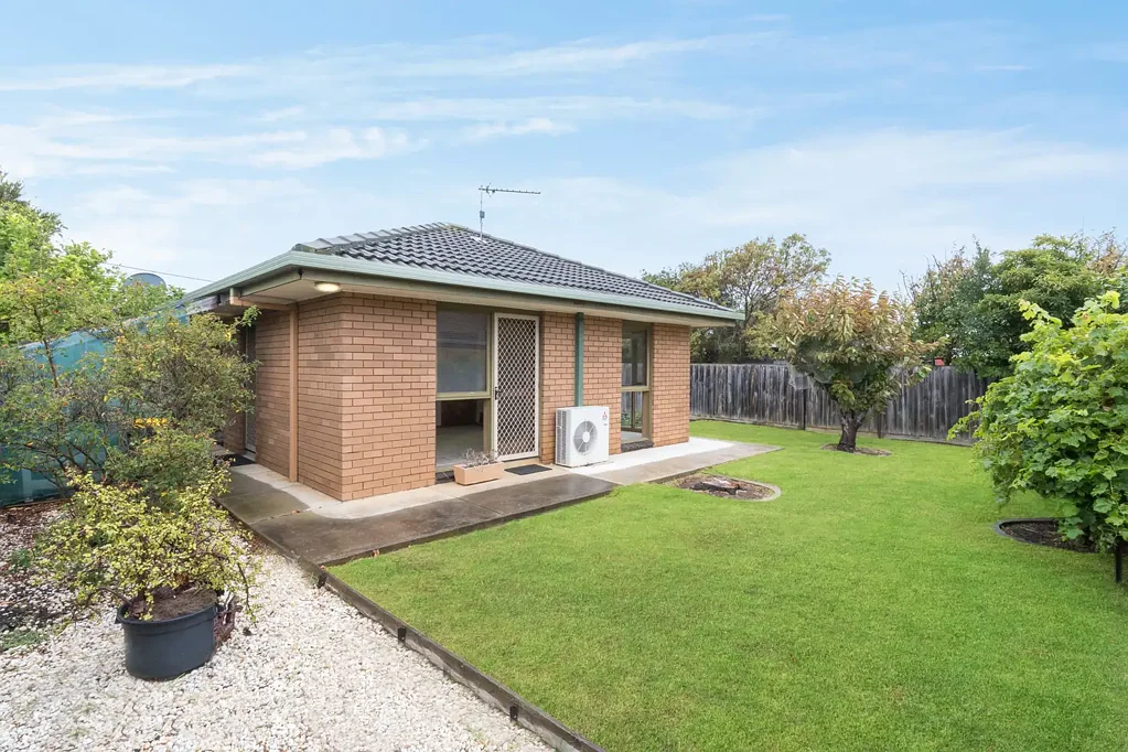 Ocean Grove 2 Slaapkamer Coastal Potential in the Heart of Ocean Grove
