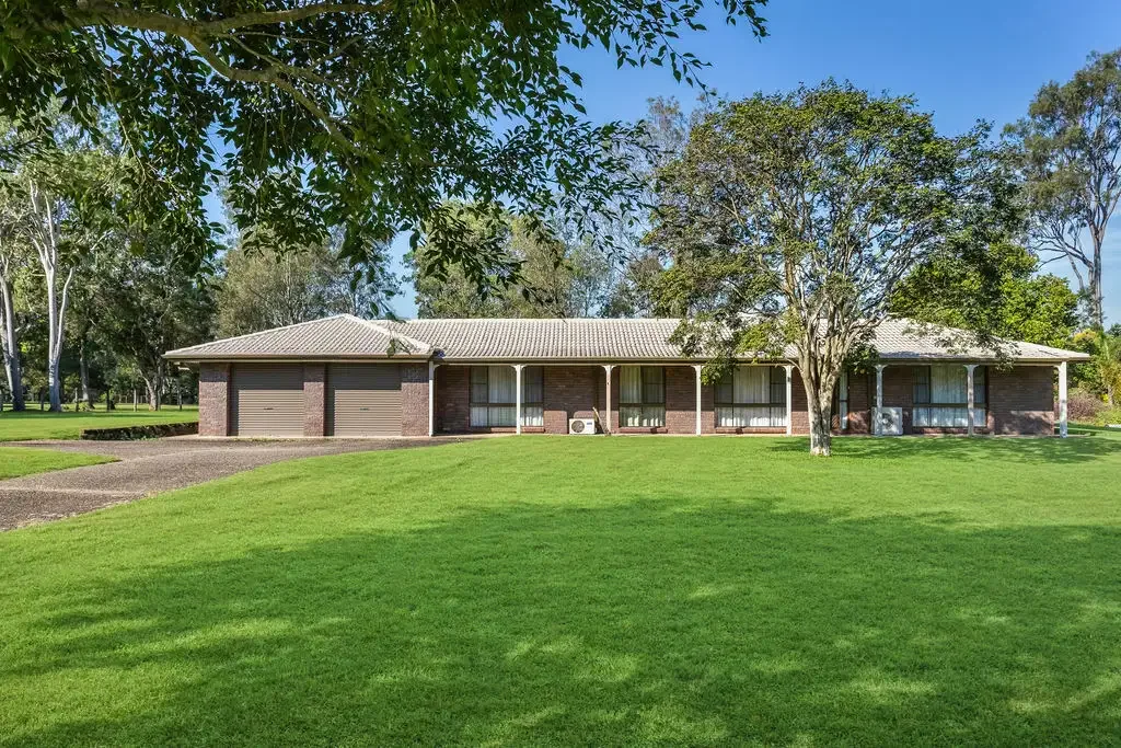 56-58 Fifth Ave, Barellan Point, QLD 4306