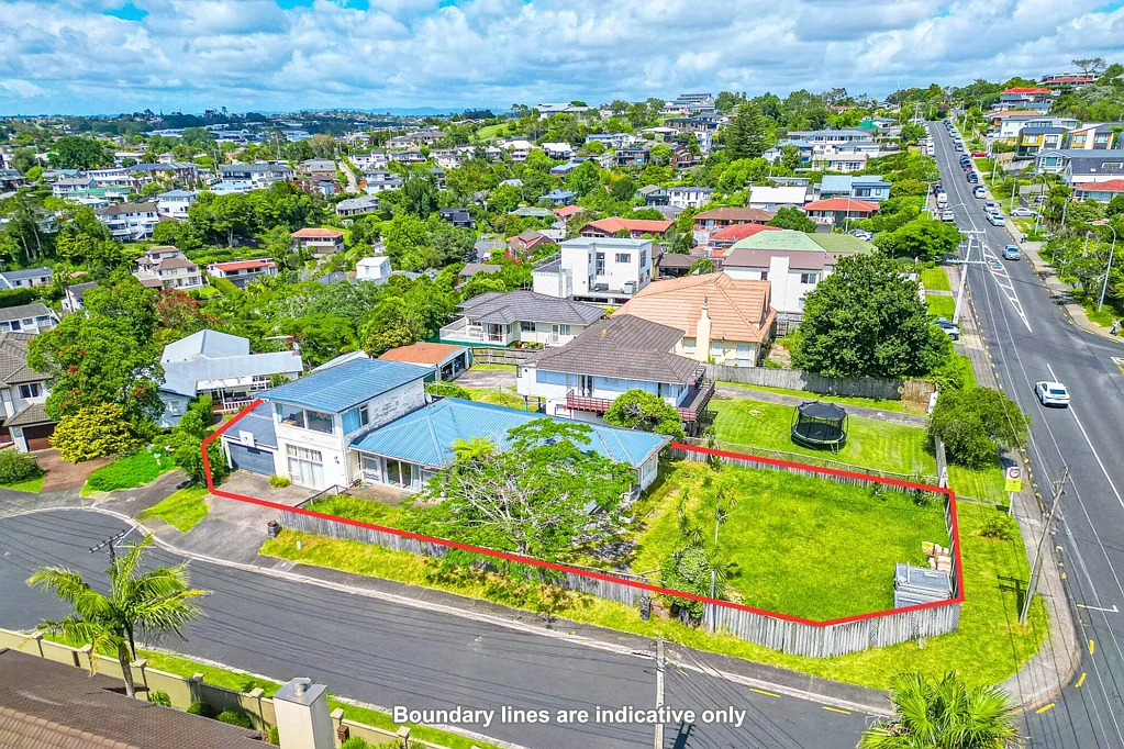 Mairangi Bay 4房  Premium Corner Site – A Rare Development Prospect