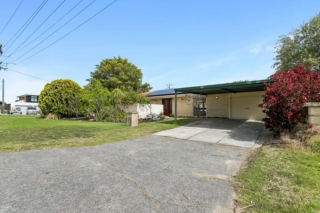 2 Adalia Street, Kallaroo, WA 6025