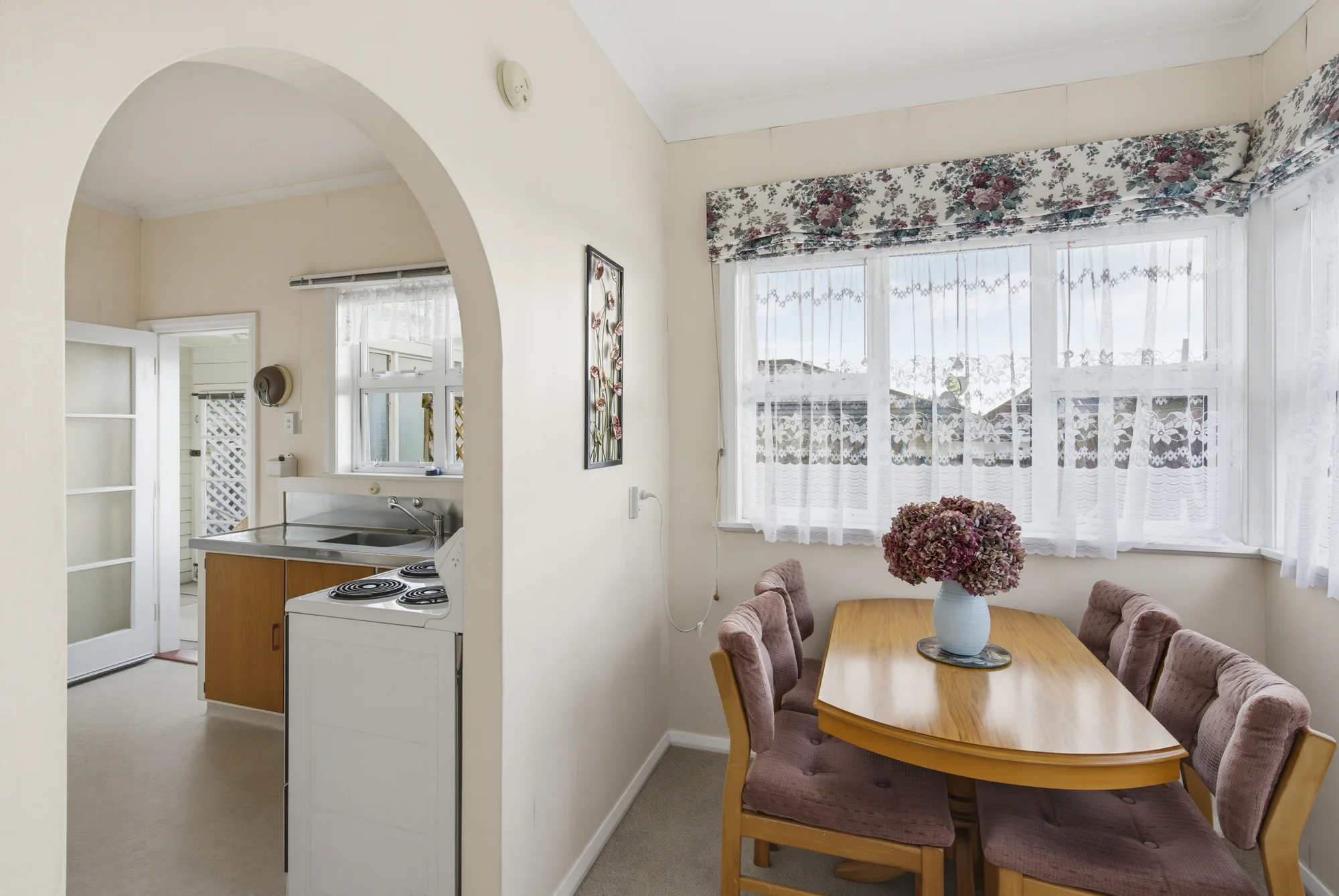 Levin 2Kwarto Sunshine, Convenience and Easy-Care Living