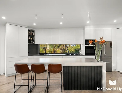 2/2 Glass Street, Essendon, VIC 3040, 2房, 2浴, Apartment