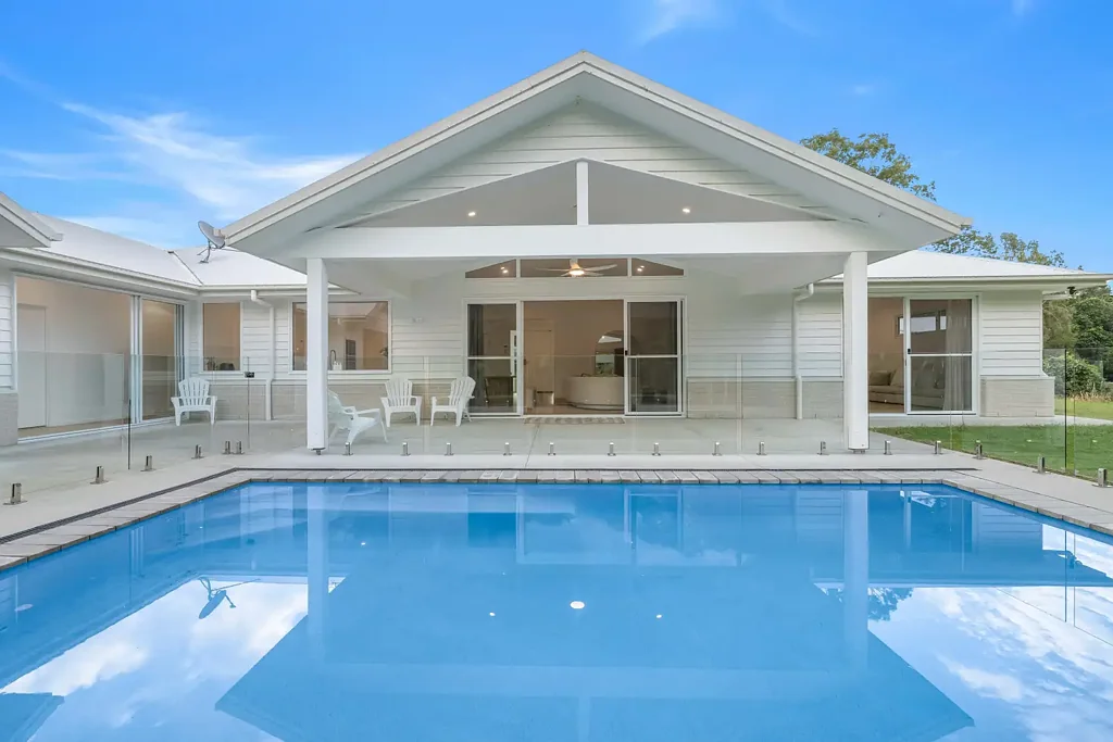 4 Eric Court, Mooloolah Valley, QLD 4553
