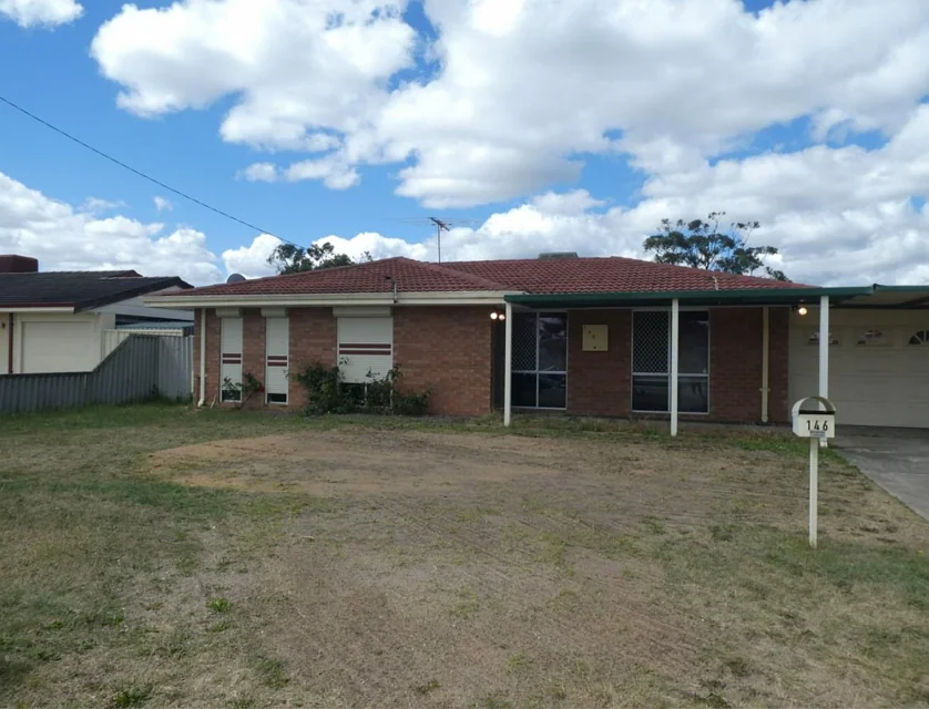 146 Chamberlain Street, Gosnells, South East Perth, 3 ਕਮਰੇ, 1 ਬਾਥਰੂਮ, House