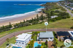 3 South Close, Caves Beach