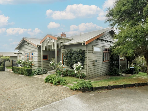 Te Awamutu 5房  Character elegance meets family living