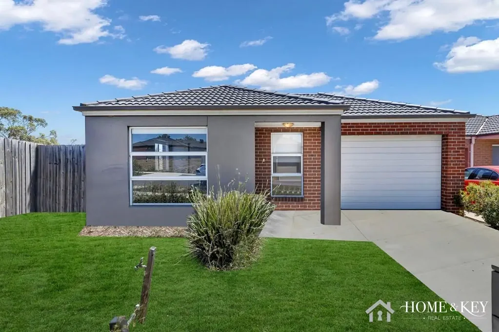 Comfortable Family Living in a Peaceful Kilmore Setting
