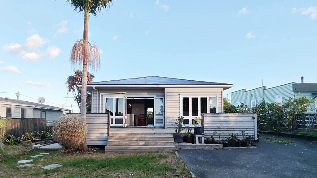 Modern Family Living with Sunny Deck