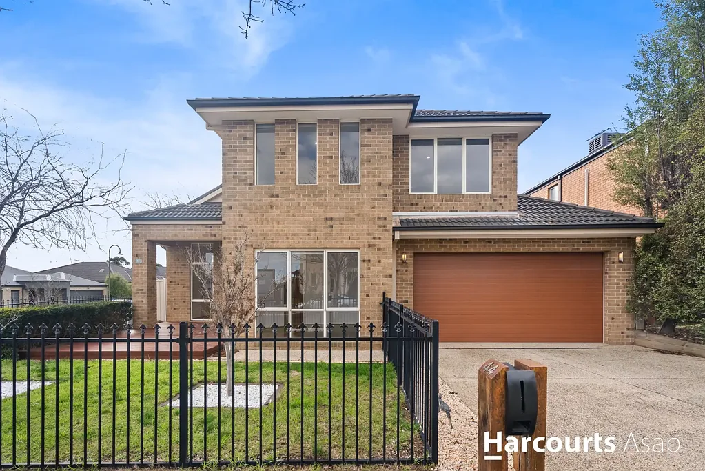 Spacious 4-Bedroom Family Home in Prestigious Chase Estate, Berwick