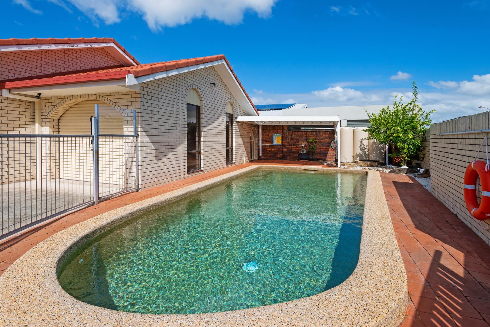 6 SALAMAU ST, RUNAWAY BAY QLD 4216, 0房, 0浴, House