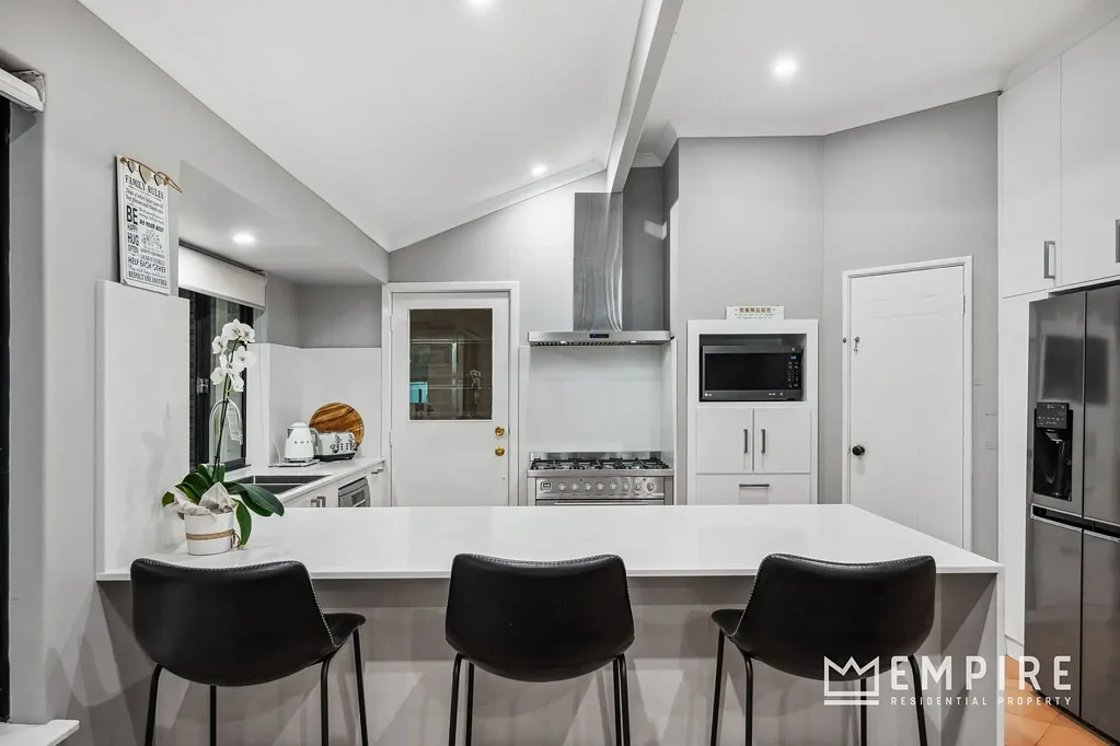 Lake Coogee 4部屋 Stunning & Spacious Parkside Entertainer!