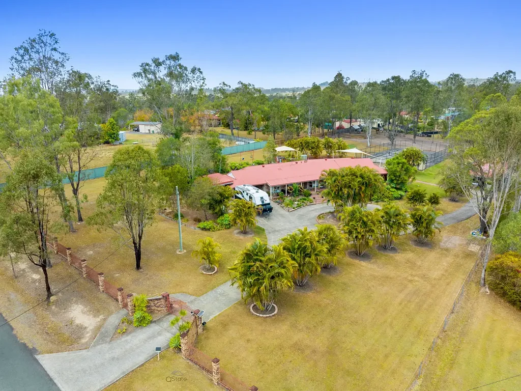 Jimboomba 7Kwarto Your Private Family Retreat - Space, Lifestyle & Extra Living All in One