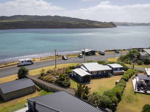 Raglan 3房  The Lookout - Wainamu Beach, Raglan