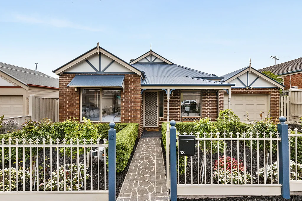 13 Beechville Place, Craigieburn, VIC 3064