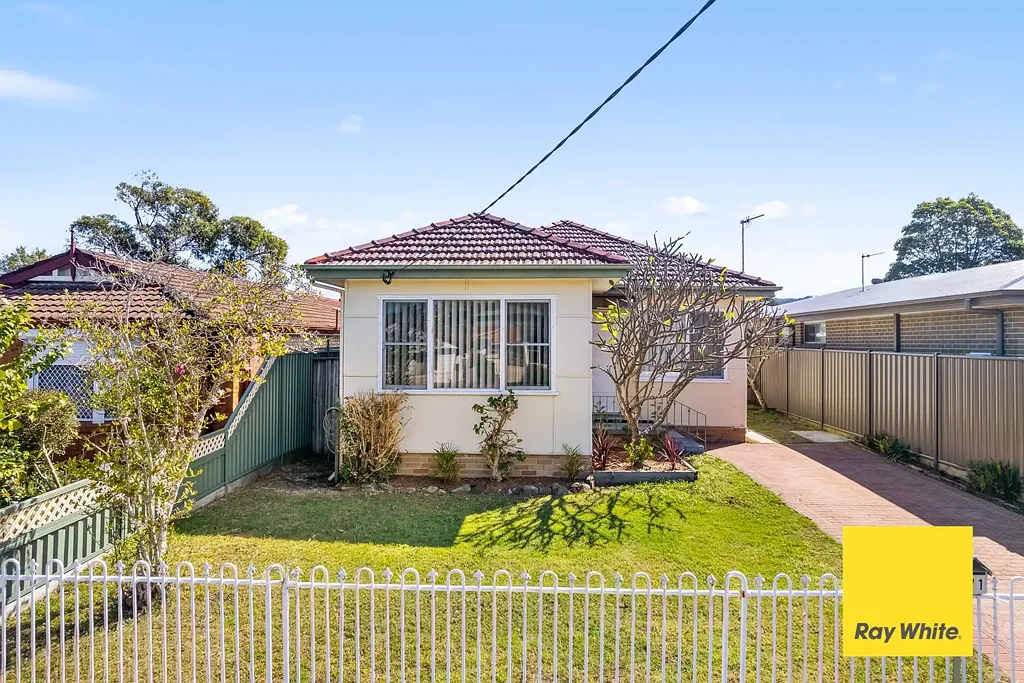 271 Trafalgar Avenue, Umina Beach, NSW 2257