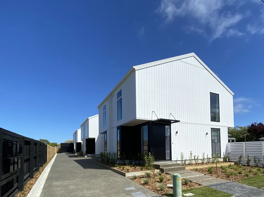 Modern comfort in sought after Somerfield.